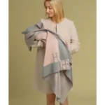 вязаный плед из хлопка 95*95см цв. пудра Наследникъ Выжанова НВ-МТ-021-ПД