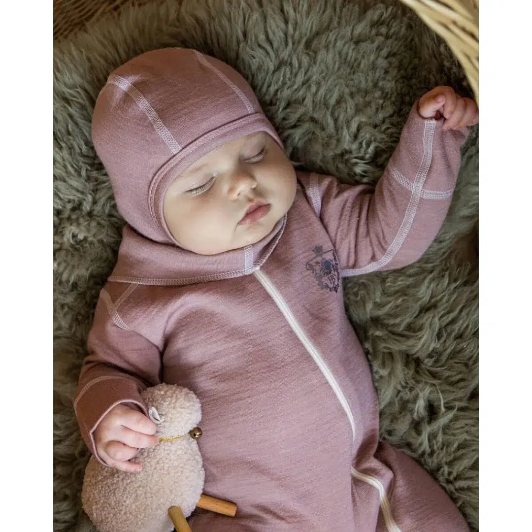 шапка-шлем для малышей цв. клевер Наследникъ Выжанова НВ8012-КЛ