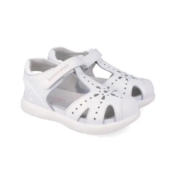 босоножки для девочки Biomecanics Испания 262200-B050